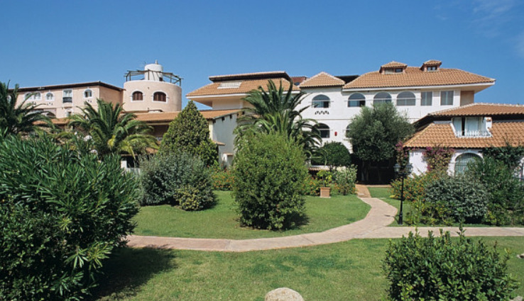 Colonna Beach Hotel Marinella Bagian luar foto