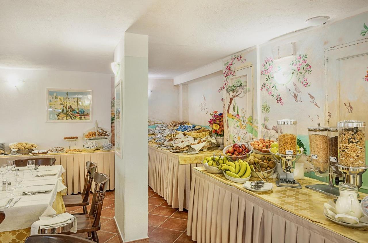 Colonna Beach Hotel Marinella Bagian luar foto